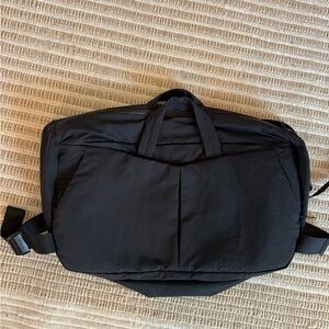 lululemon duffle/backpack